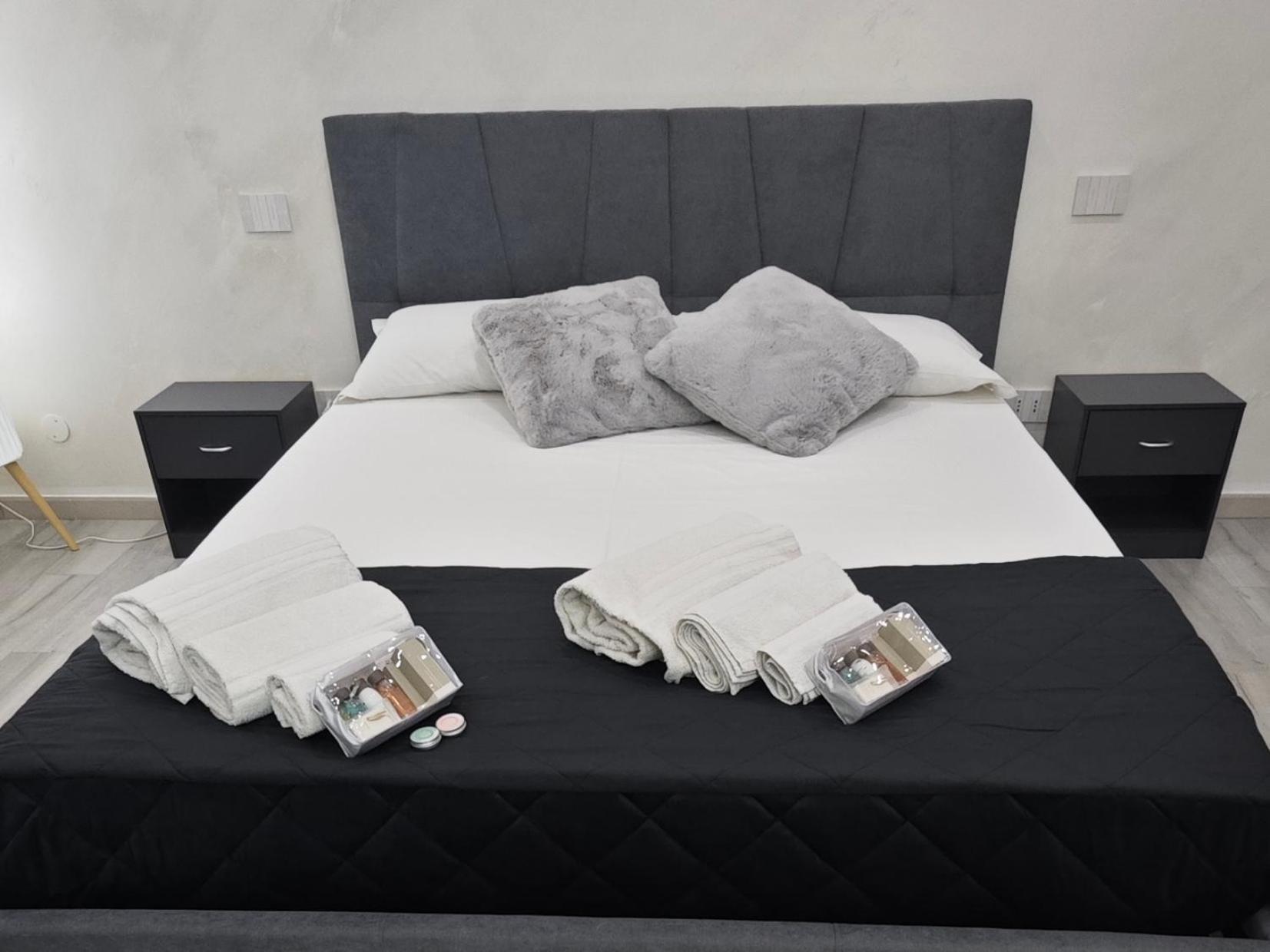 Apartmán Wonder House Mirabella Imbaccari Exteriér fotografie